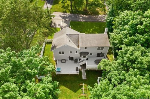 44 Bonwit Rd, Rye Brook NY  10573-1437 exterior