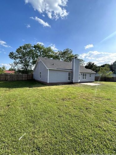 112 Walta Ct, Fayetteville, NC 28306-8205