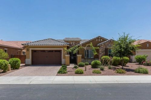 1125 Kingbird Dr, Gilbert, AZ 85297-3125