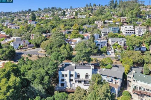 430 Arlington Ave, Berkeley CA  94707-1609 exterior