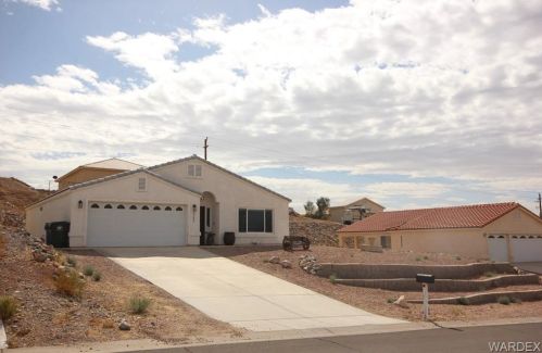 3308 Ridge Ave, Bullhead City, AZ 86429-7361