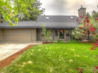 2826 Lotno Dr, Bend, OR 97701-5809