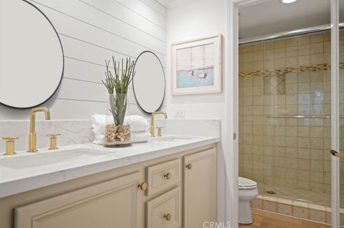 8 Nautical Mile Dr, Newport Beach CA  92663-2784 exterior