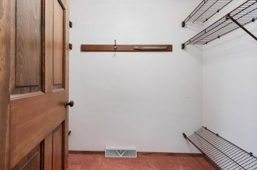 225 Traders Point Ln, Green Bay WI  54302-5236 exterior