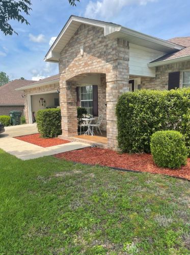 80 Azalea Trce, Defuniak Springs, FL 32433-0301