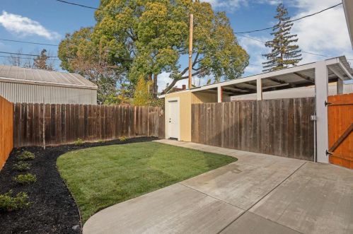 209 Forrest Ave, Lodi CA 95240-1019 exterior