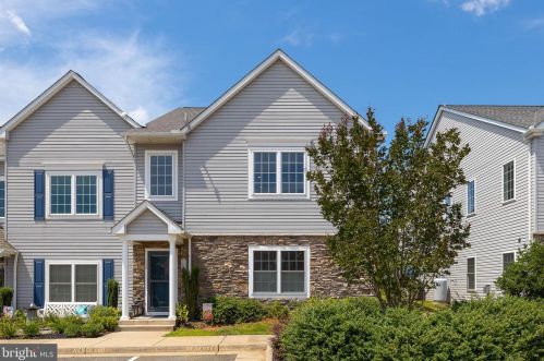 235 Lake Front Dr, Mineral, VA 23117-4875