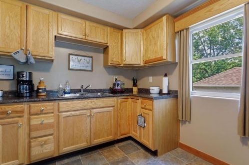 407 3rd St, New Johannesburg WI  54017-2012 exterior