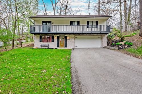 121 Locust St, Jeannette, PA 15644-2413