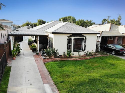 2568 Iowa Ave, South Gate, CA 90280-3912