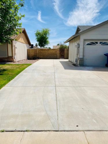 2011 Butler St, Chandler, AZ 85225-5831