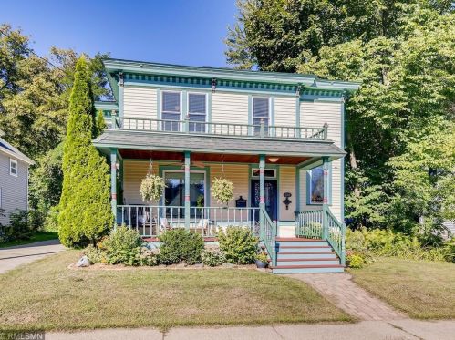 1006 3 St, Stillwater MN 55082-6220 exterior