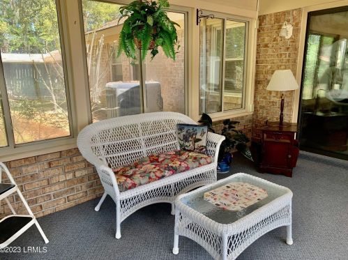 927 Magnolia Bluff Cir, Beaufort SC  29902-6921 exterior