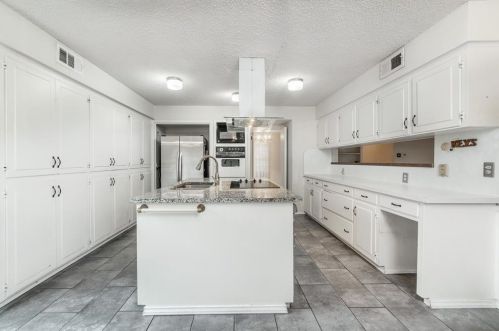 31 Highland Pl, Richardson TX  75081-3500 exterior