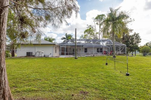 16745 Wiltshire Dr, Town Of Loxahatchee Groves FL  33470-4060 exterior