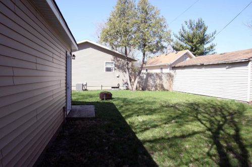 1613 Bluff St, Beloit WI  53511-3410 exterior