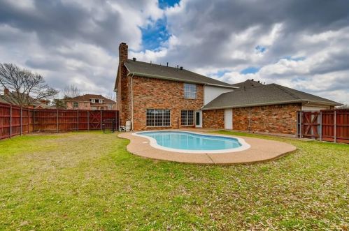 2619 Tulip Dr, Richardson, TX 75082-4243