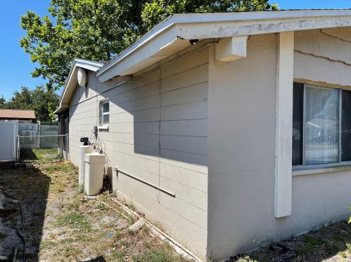 4132 Claremont Dr, New Port Richey, FL 34652-5663