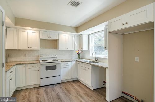 4956 Skippack Pike, Collegeville PA  19473-2049 exterior