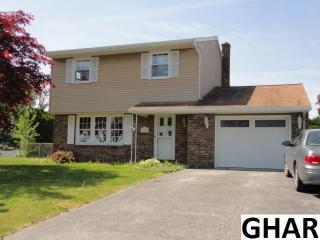 910 Kochenderfer Rd, Lebanon, PA 17046-2016