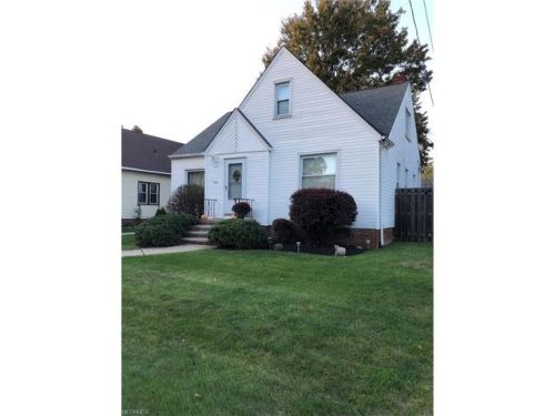 1602 Cook Ave, Cleveland OH  44109-5633 exterior