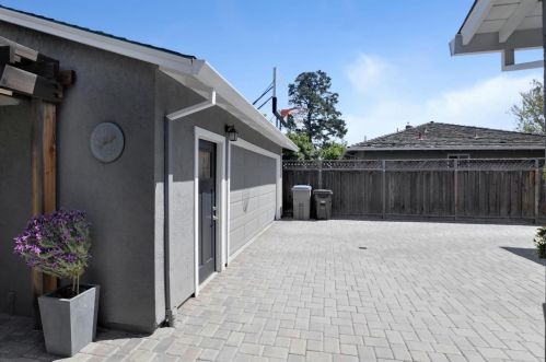 1532 Carmel Dr, San Jose CA  95125-1831 exterior