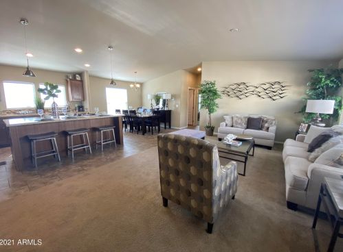 37527 Polk St, Tonopah, AZ 85354-8408