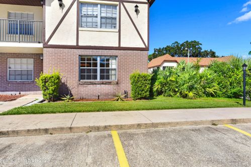 3140 Sir Hamilton Cir, Titusville, FL 32780-4963