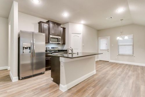 6423 Graceland Dr, Greenville TX  75402 exterior