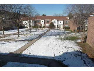 20 Wellington Dr, Farmington, CT 06032-3205