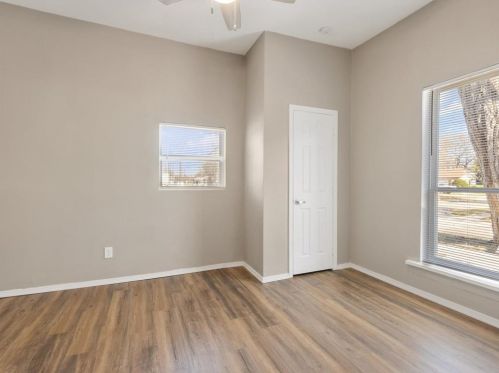 3730 Copeland St, Dallas TX 75210-2122 exterior