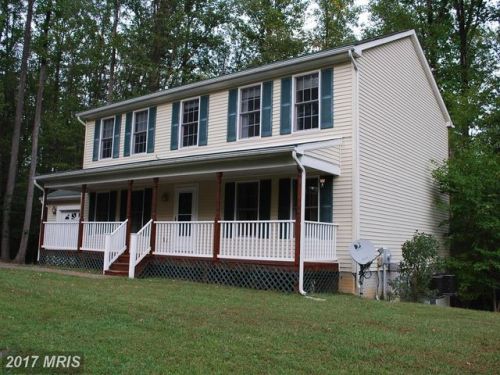 388 Woodberry Dr, Montross, VA 22520-8915