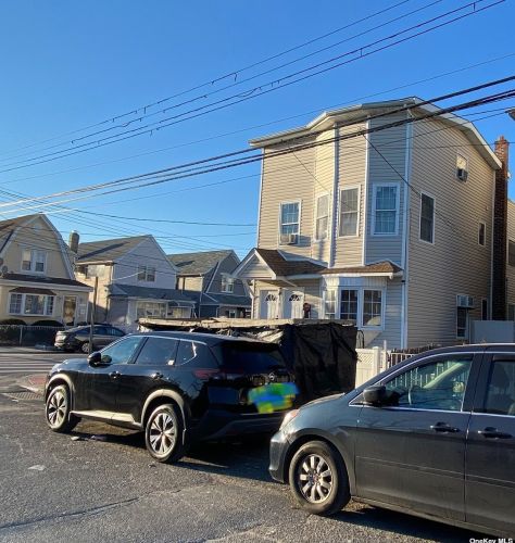 106-01 95th Ave, Jamaica, NY 11416-1344