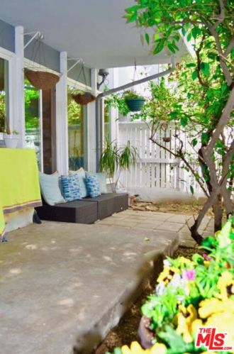 4252 Fair Ave, North Hollywood CA  91602-3079 exterior