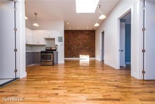 240 Stockholm St, Brooklyn NY  11237-3871 exterior