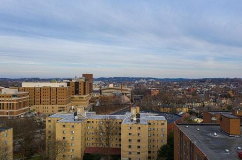 5 Bayard Rd, Pittsburgh PA  15213-1955 exterior