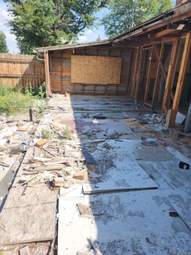 3801 Logan St, Englewood CO 80113-6845 exterior