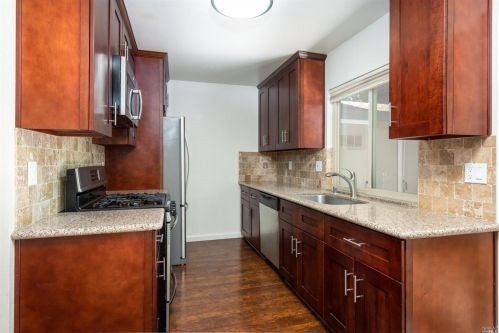 5056 Charmian Dr, Santa Rosa CA  95409-3539 exterior