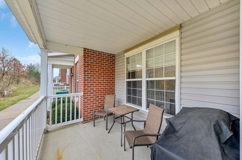 807 Sonie Dr, Sewickley, PA 15143-8594