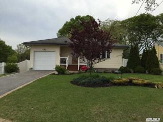 174 Coleman Rd, South Setauket NY  11720-3062 exterior