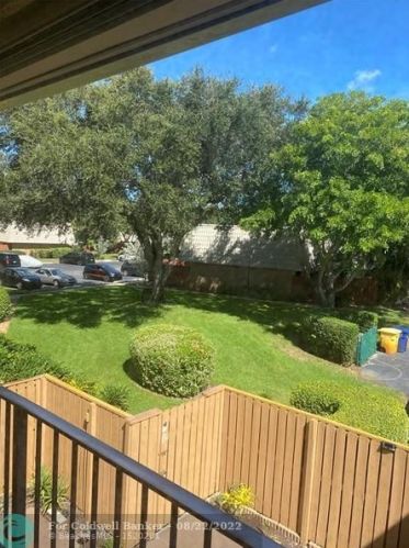 1700 Embassy Dr, West Palm Beach FL  33401-1913 exterior