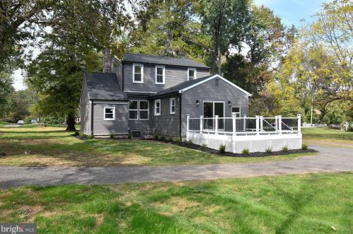 380 Ivy Mills Rd, Glen Mills PA  19342-1424 exterior