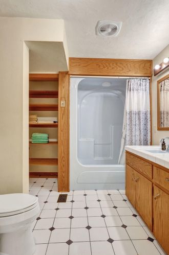 30427 Beachview Ln, Waterford WI 53185-3455 exterior