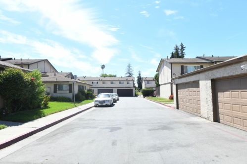 3461 Pistachio Dr, San Jose, CA 95111-2354