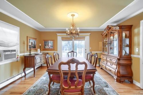 11 Hillside Ter, Monroe NY  10950-2515 exterior