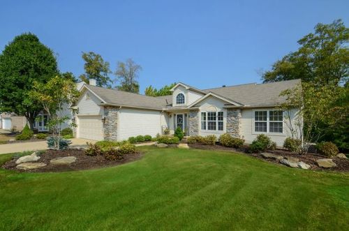 10298 Andover Dr, Twinsburg, OH 44087-3326