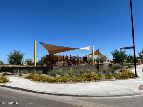 15933 Electra Ln, Sun City AZ 85387-2027 exterior