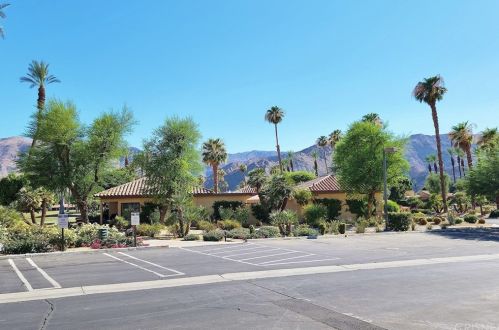 22 Haig Dr, Rancho Mirage CA  92270-3807 exterior
