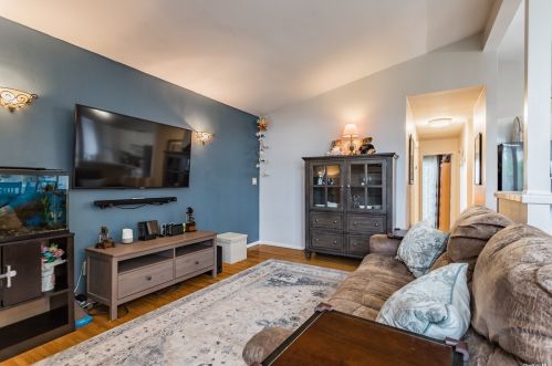 1298 Pulaski Rd, Elwood, NY 11731-2020