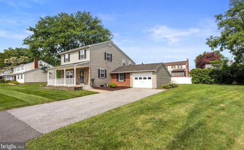 4 Fols Crescent Ave, New Castle, DE 19720-3210